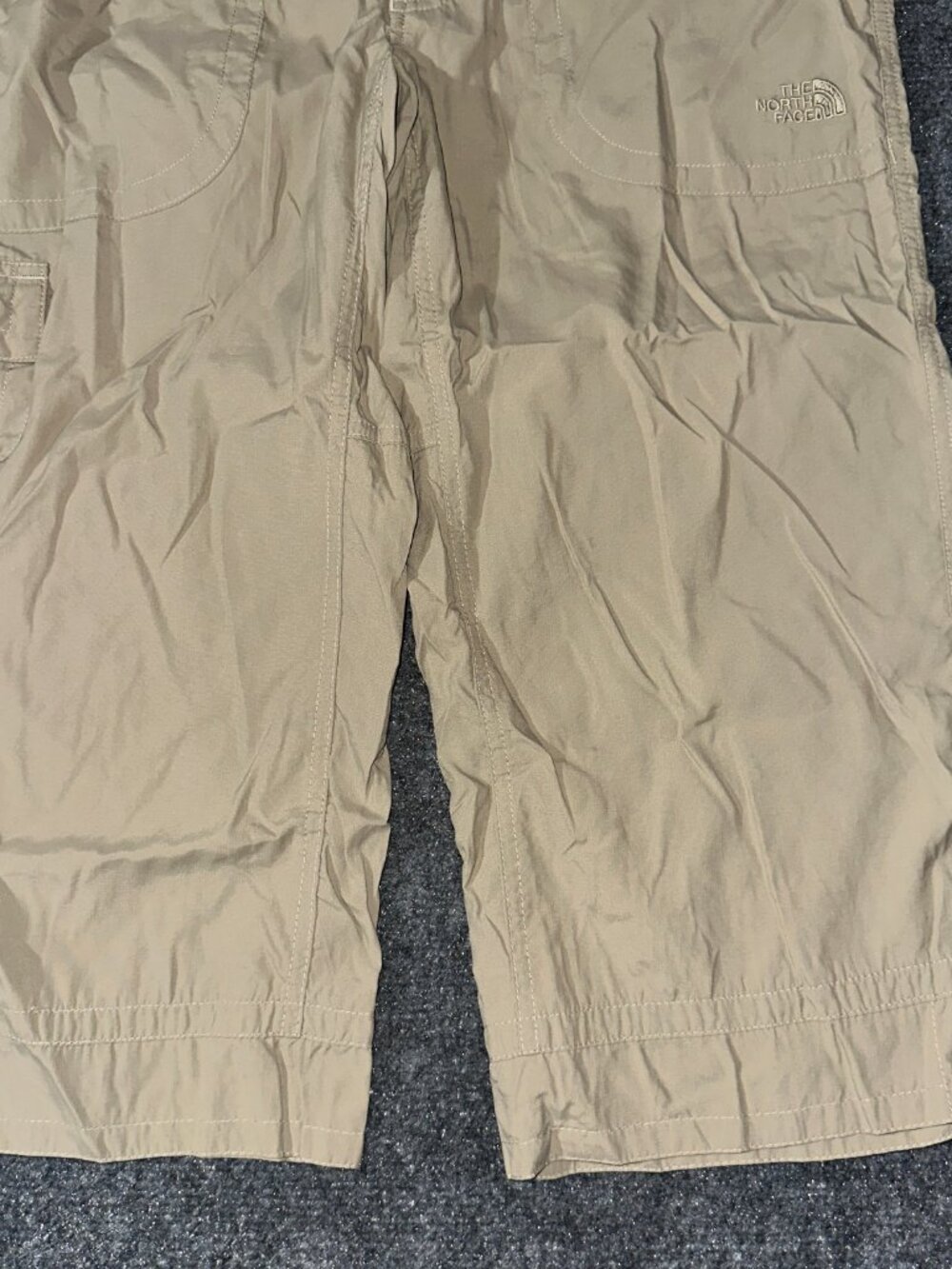 The North Face Pants Womens 6 Crop Cargo Tan Nylon Pockets Split Hem Hike - Picture 2 of 9